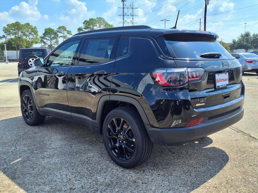 2026 Jeep Compass Latitude Altitude photo 2