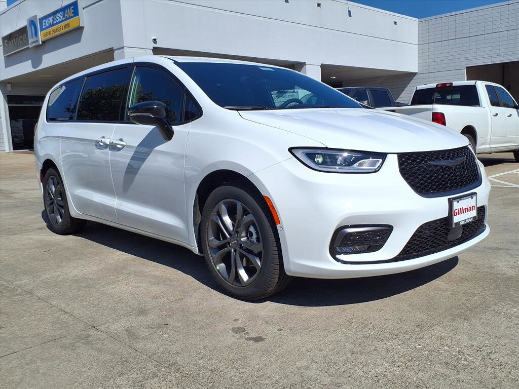 New 2026 Chrysler Pacifica Select Passenger Van