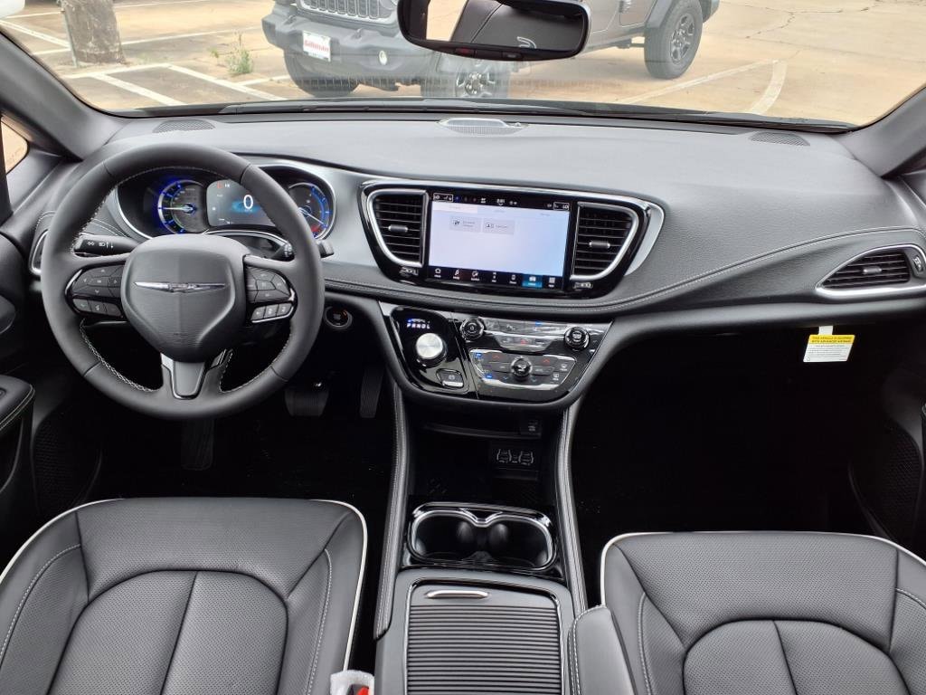 New 2025 Chrysler Pacifica Hybrid Premium S Appearance Pkg Passenger Van