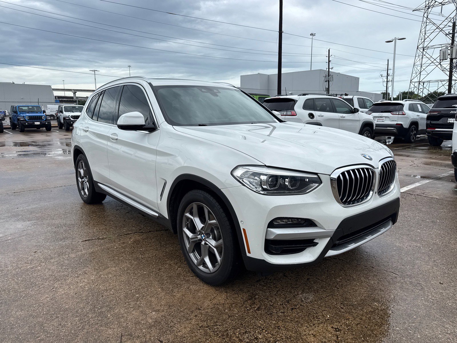 2021 BMW X3 xDrive30i's photo
