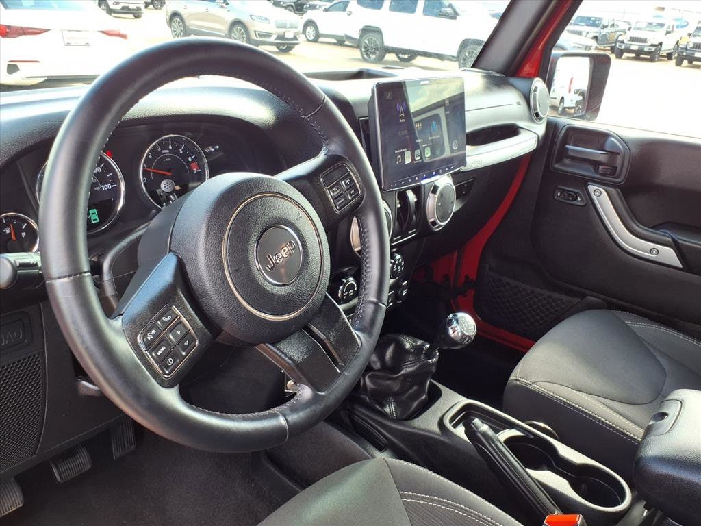 2016 Jeep Wrangler Rubicon photo 4