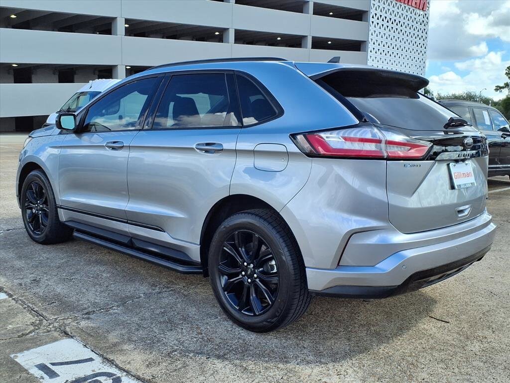2024 Ford Edge SE photo 3