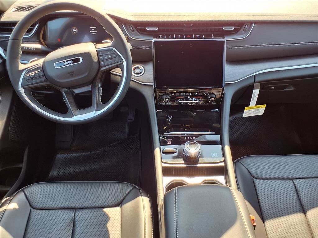 New 2025 Jeep Grand Cherokee Limited Sport Utility