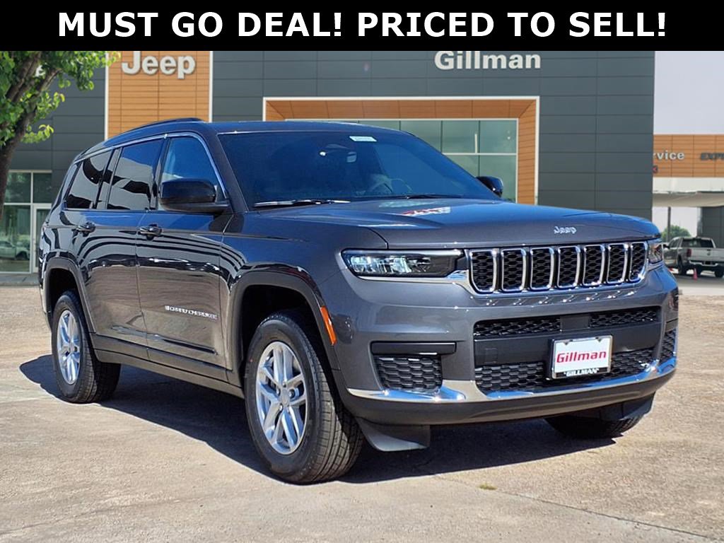 2025 Jeep Grand Cherokee L Laredo's photo