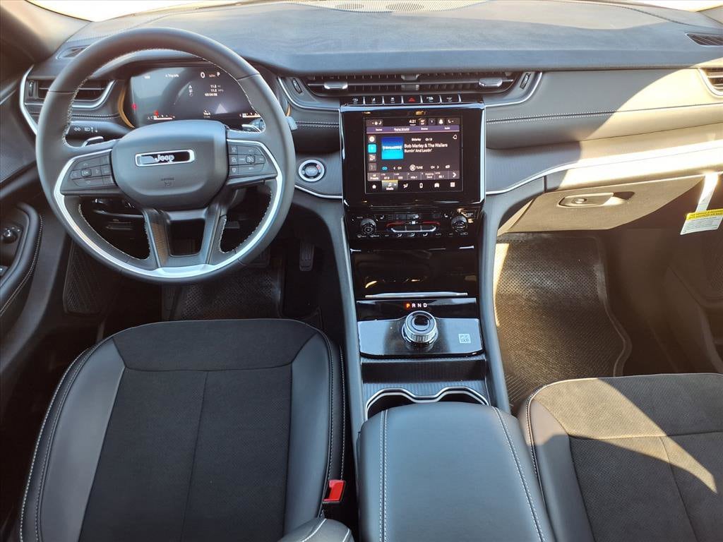 New 2025 Jeep Grand Cherokee L Altitude X Sport Utility