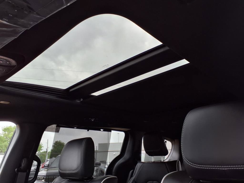 New 2025 Chrysler Pacifica Hybrid Premium S Appearance Pkg Passenger Van