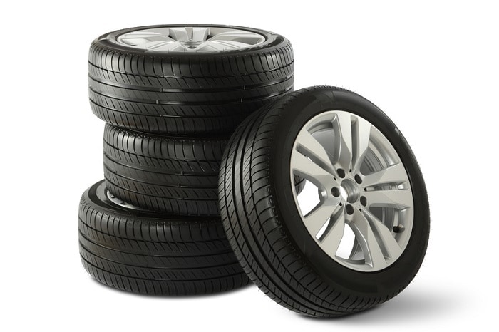 Small_Stack_of_Tires.jpg