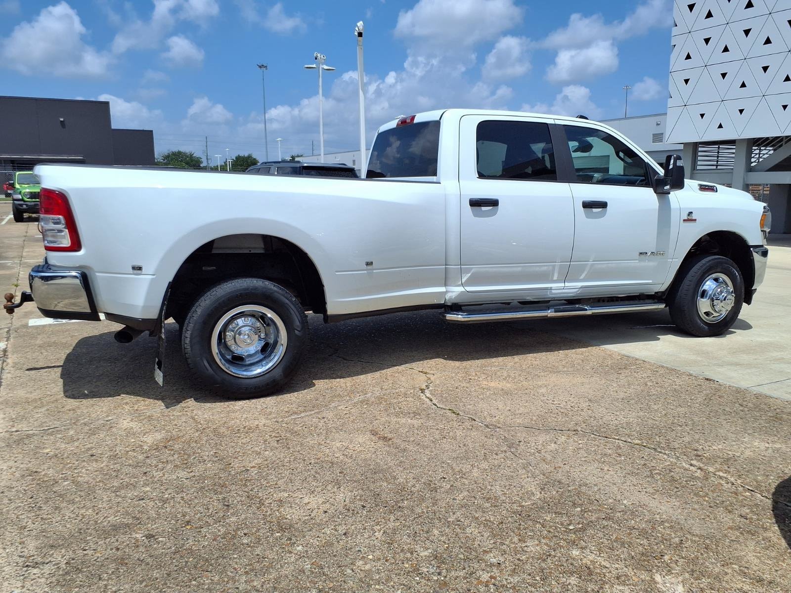 2024 RAM Ram 3500 Pickup Big Horn - Photo 29