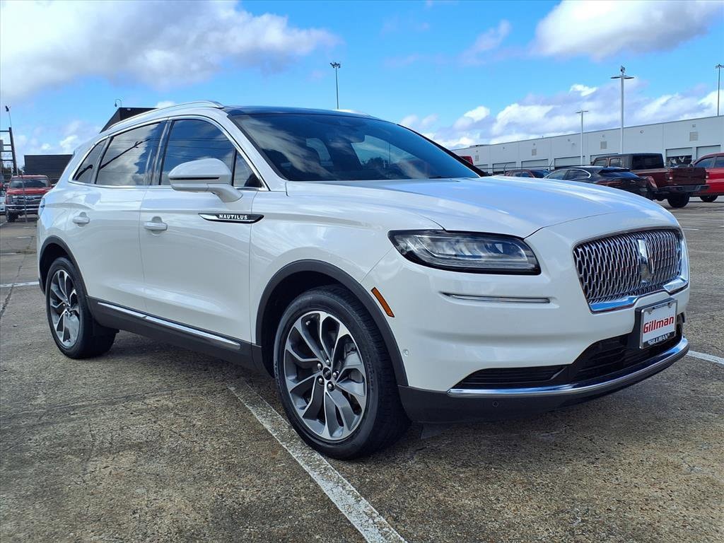 2022 Lincoln Nautilus Reserve's photo