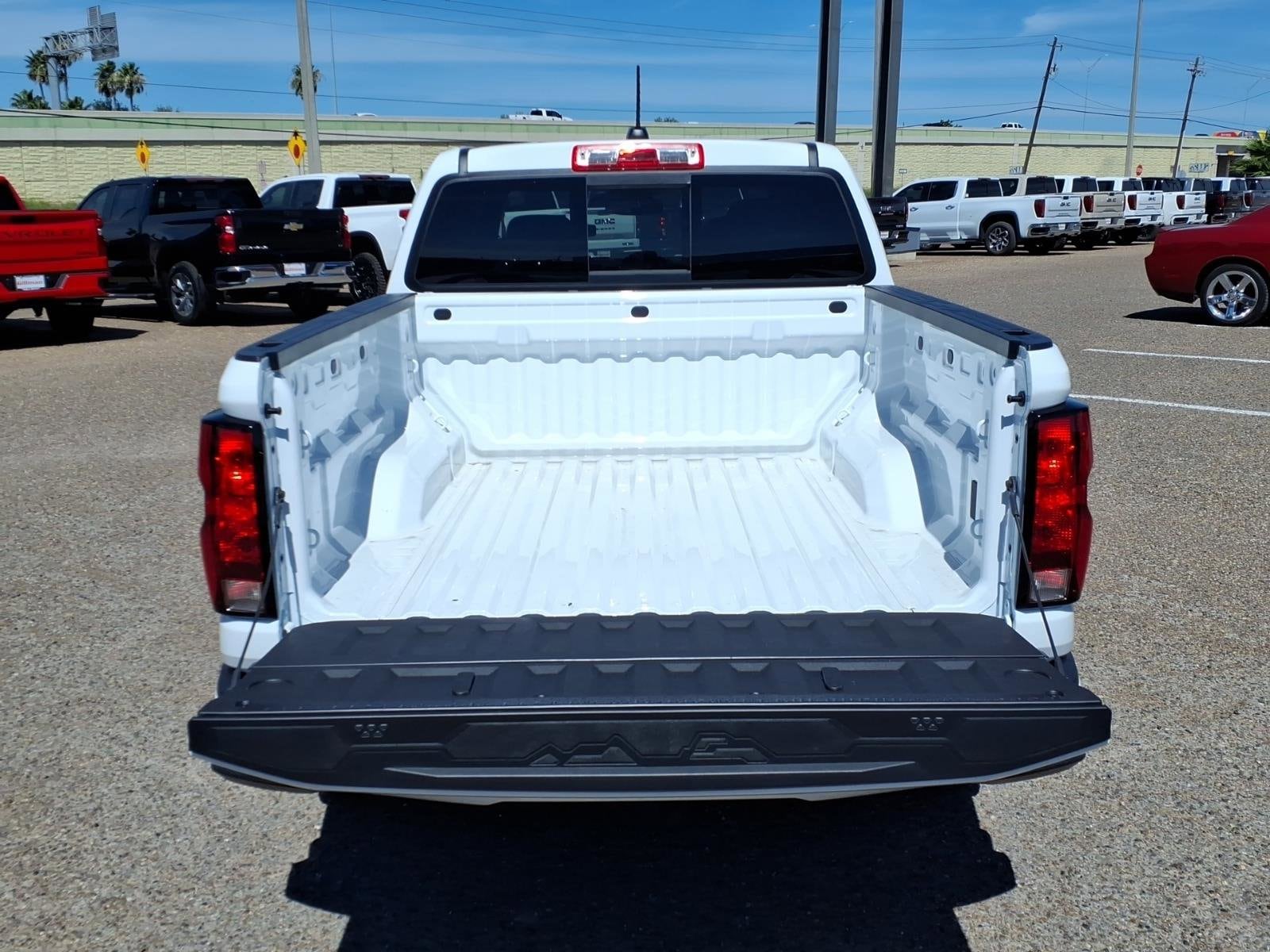 2026 Chevrolet Colorado LT - Photo 11