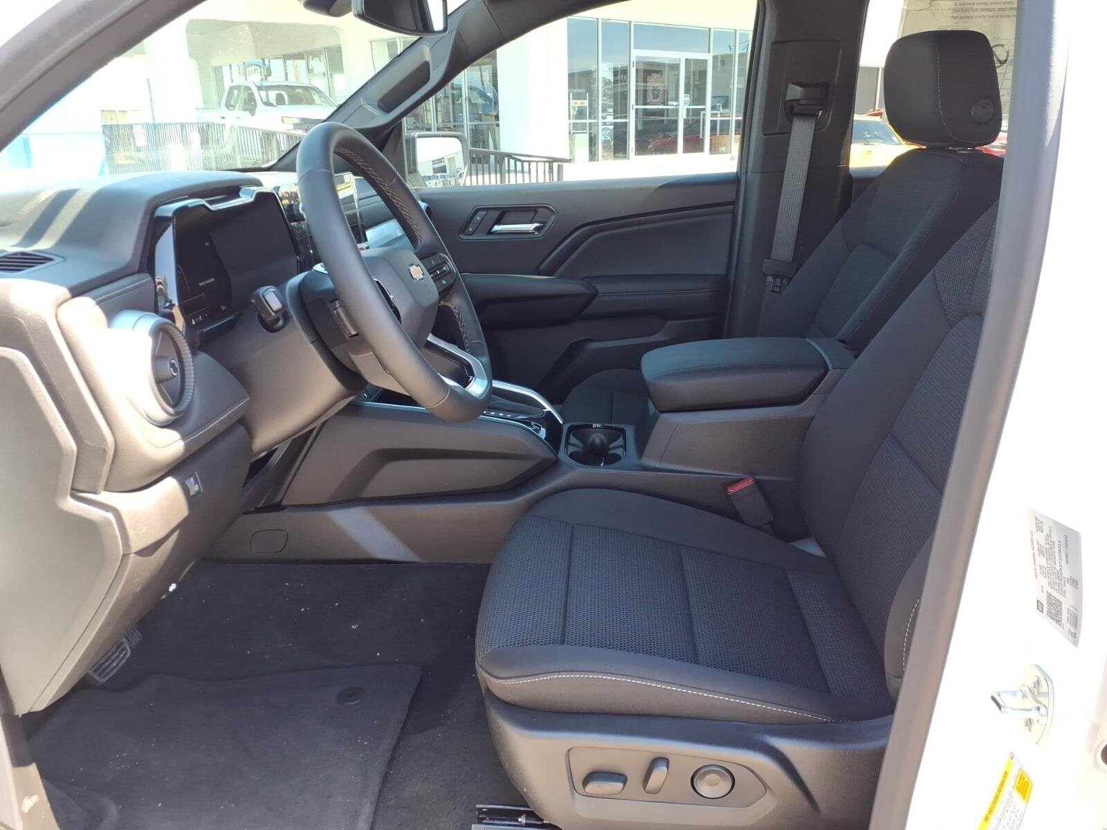 2026 Chevrolet Colorado LT - Photo 12