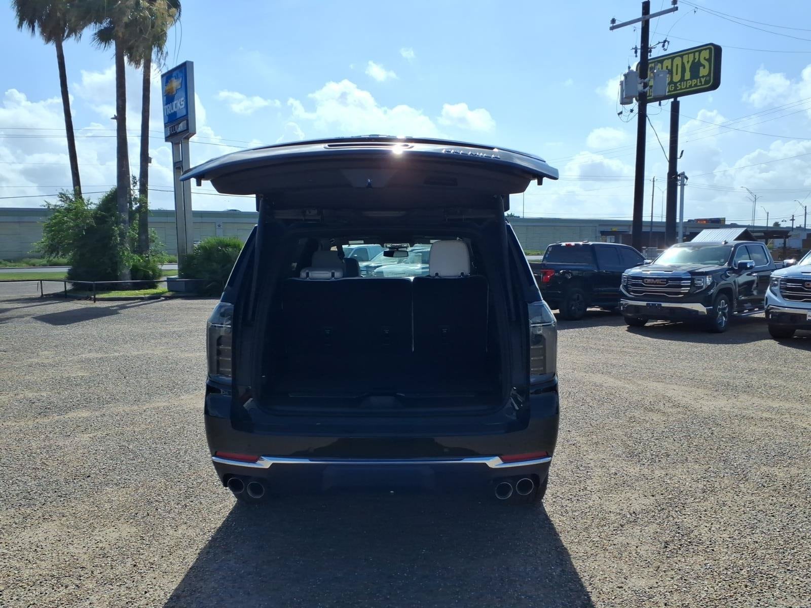 2026 Chevrolet Tahoe Premier - Photo 20