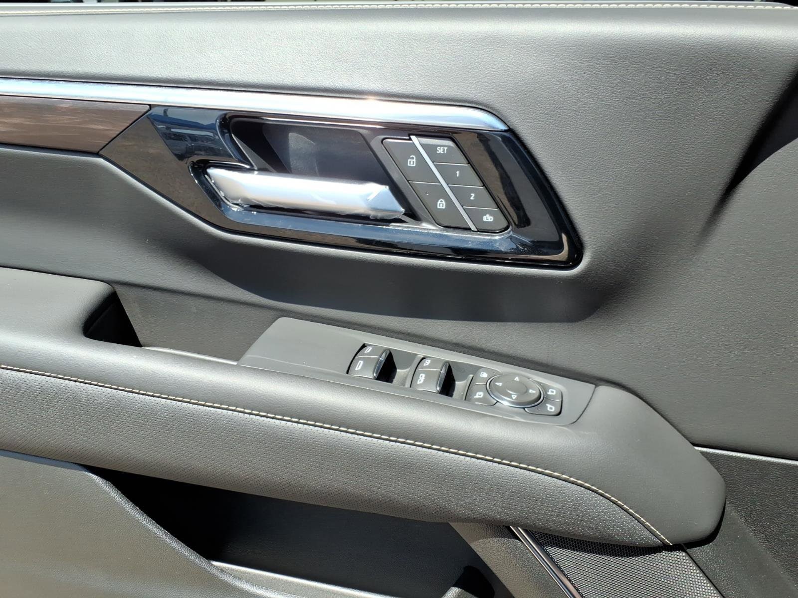 2026 Chevrolet Tahoe Premier - Photo 16