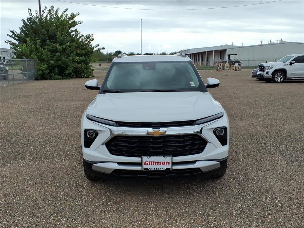 2026 Chevrolet Trailblazer LT photo 3