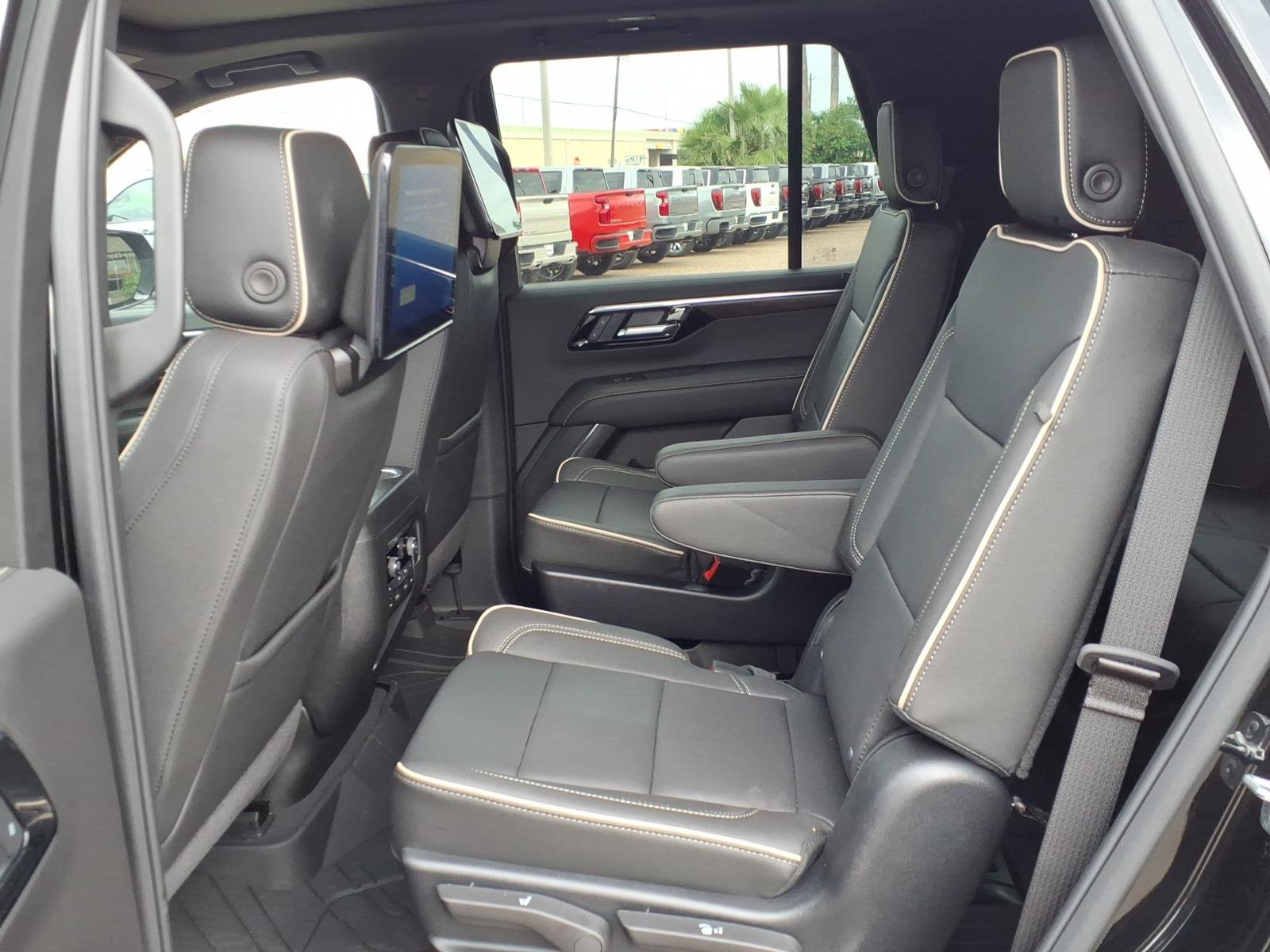 2026 Chevrolet Tahoe Premier - Photo 13