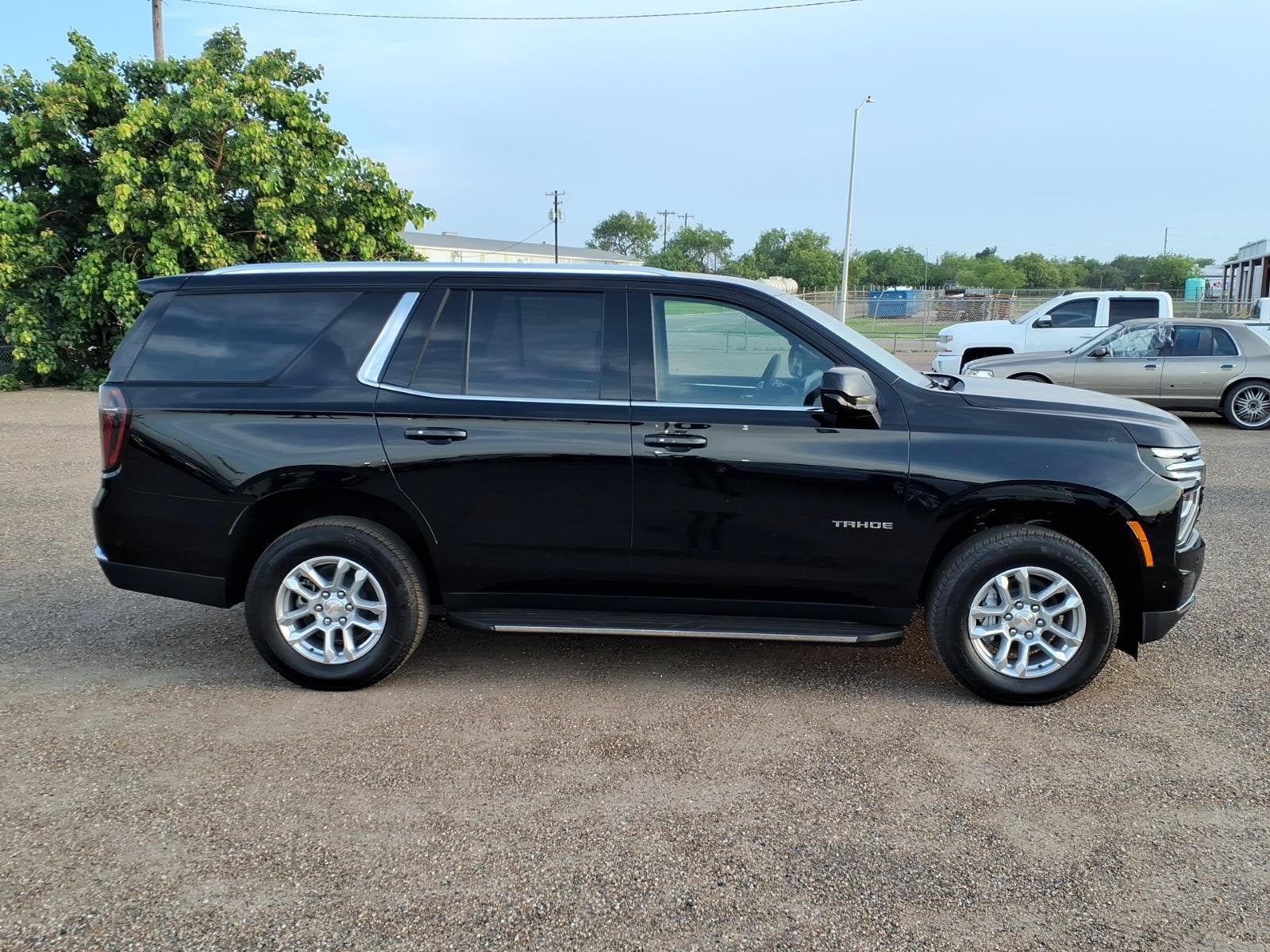 2026 Chevrolet Tahoe LS - Photo 9