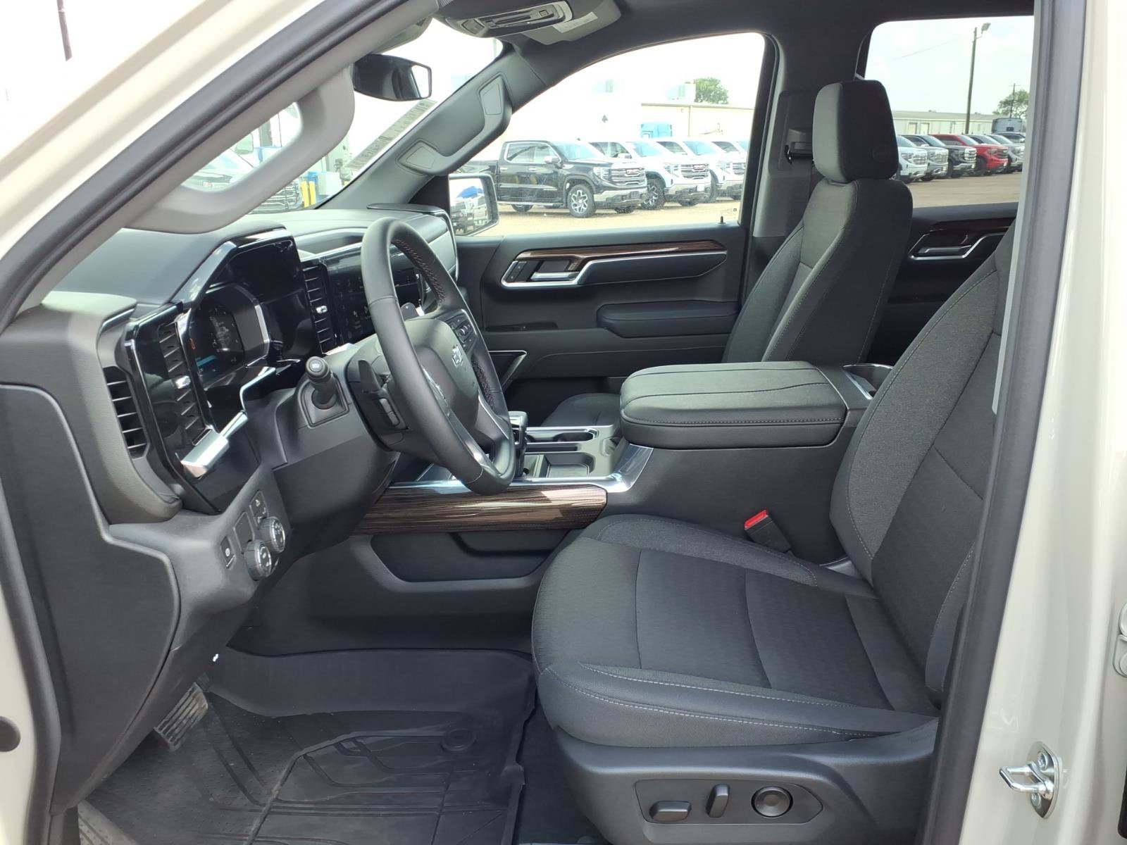 2026 Chevrolet Silverado 1500 RST - Photo 12