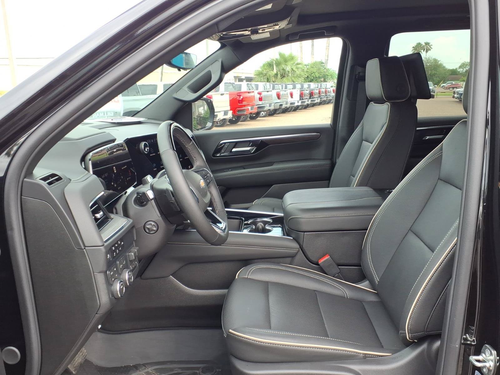 2026 Chevrolet Tahoe Premier - Photo 12