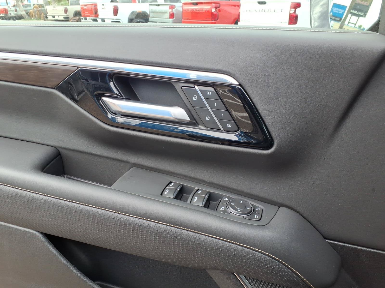 2026 Chevrolet Tahoe Premier - Photo 16