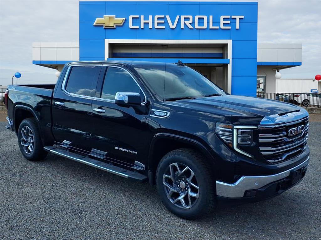 2026 GMC Sierra 1500 SLT's photo