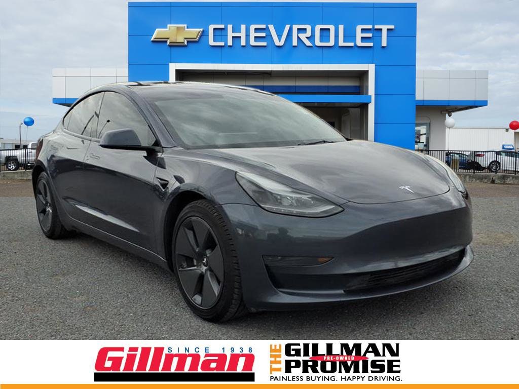 2023 Tesla Model 3 Base's photo