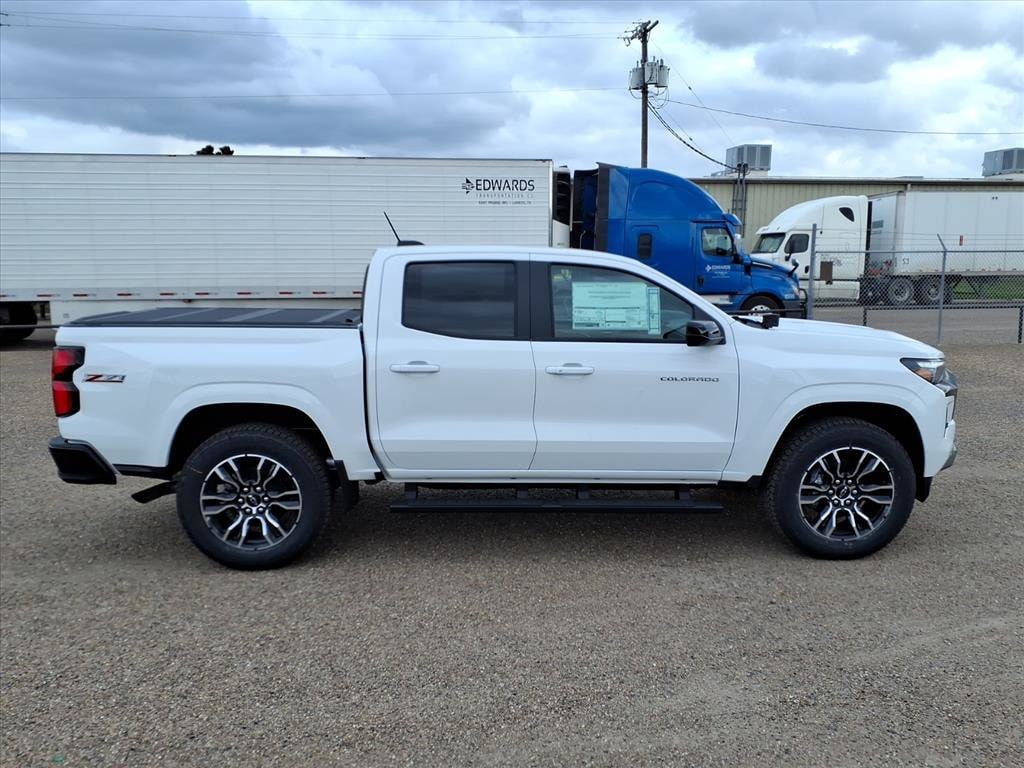 2026 Chevrolet Colorado Z71 - Photo 9