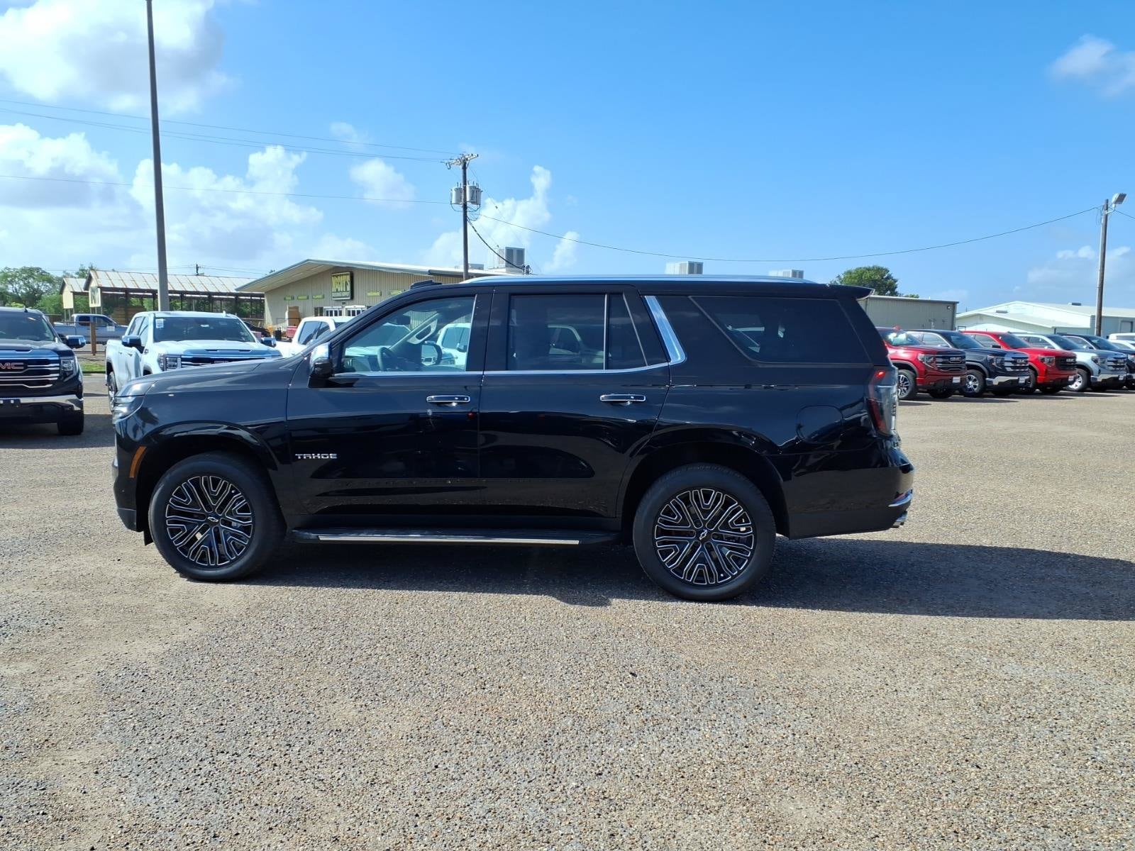 2026 Chevrolet Tahoe Premier - Photo 5