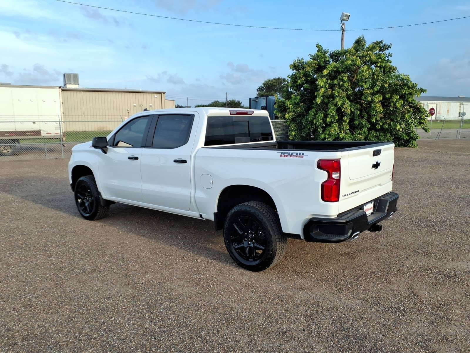 2026 Chevrolet Silverado 1500 LT Trail Boss - Photo 6