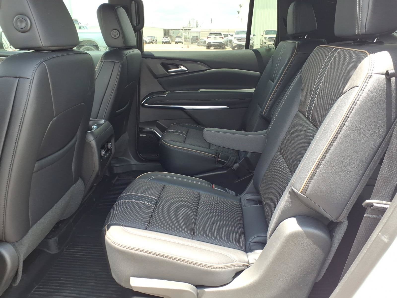 2026 Chevrolet Traverse High Country - Photo 12