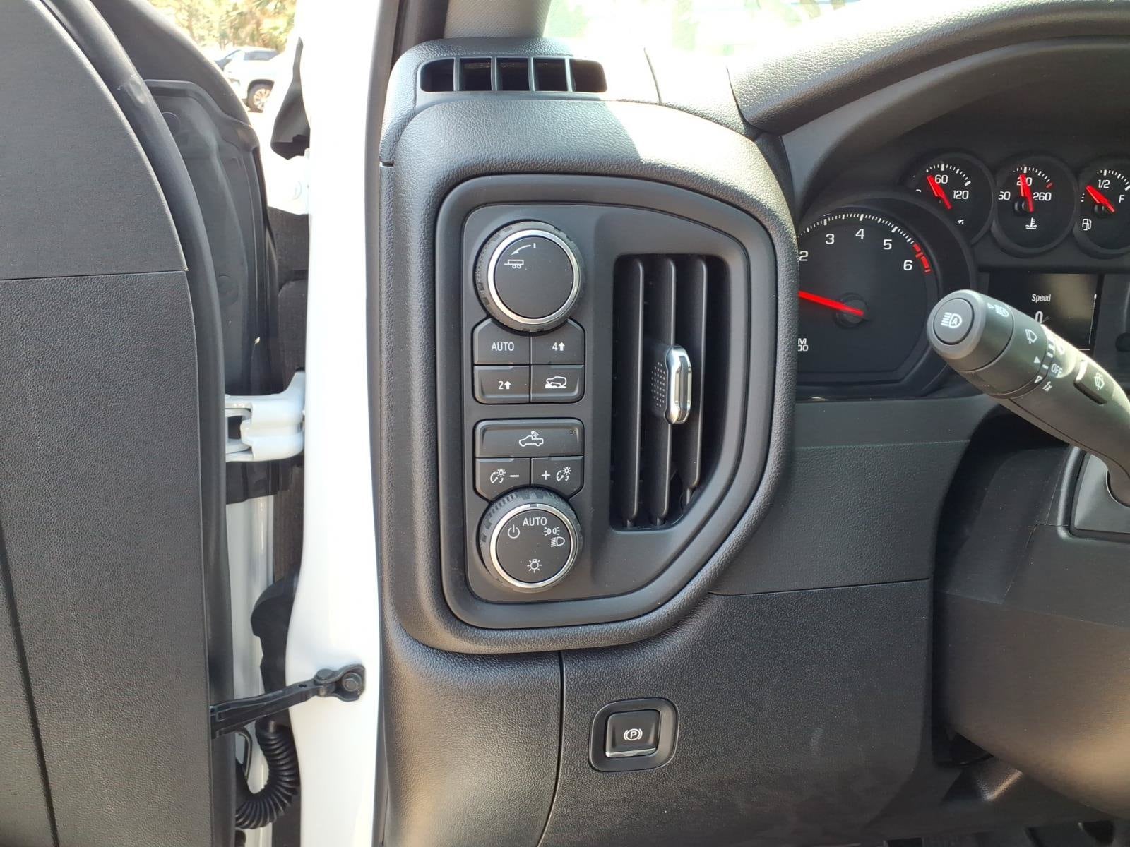 2026 Chevrolet Silverado 1500 Custom - Photo 11