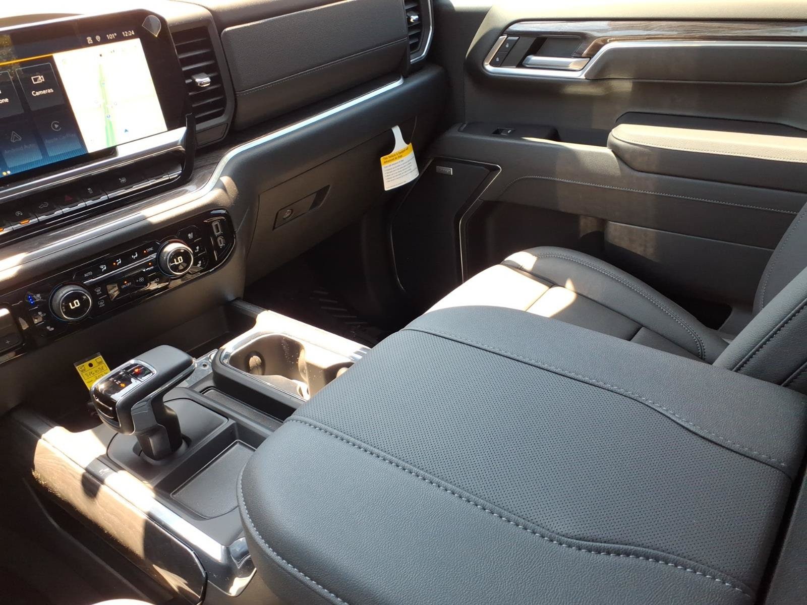 2026 Chevrolet Silverado 1500 LTZ - Photo 17