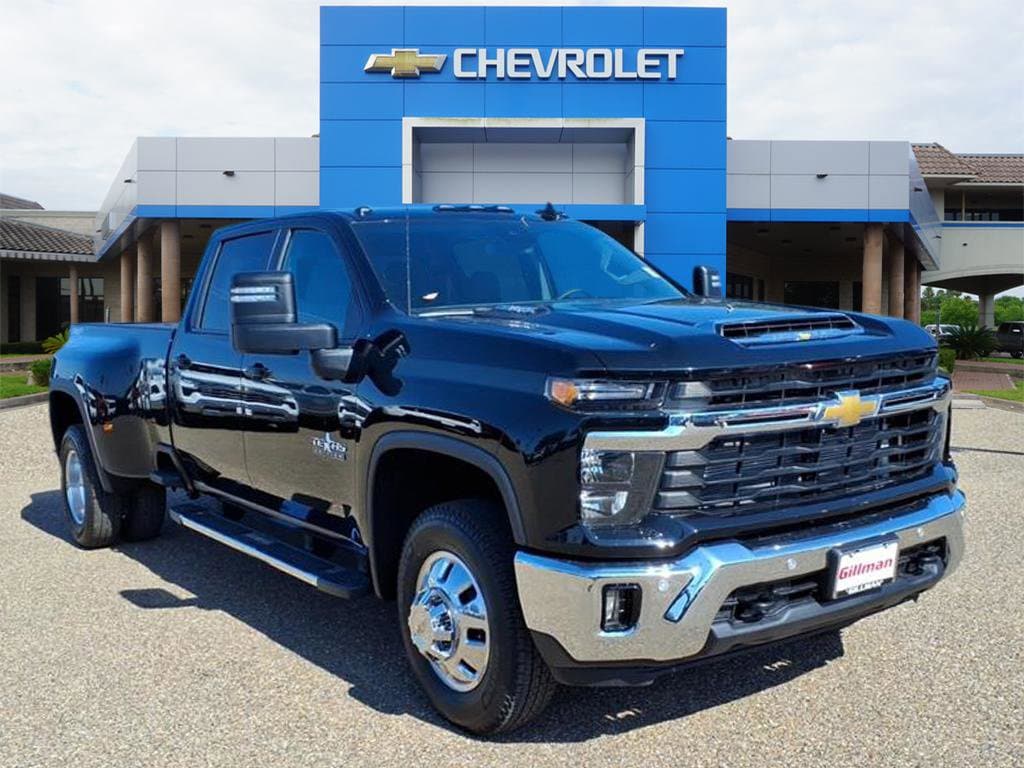 2026 Chevrolet Silverado 3500HD LT's photo