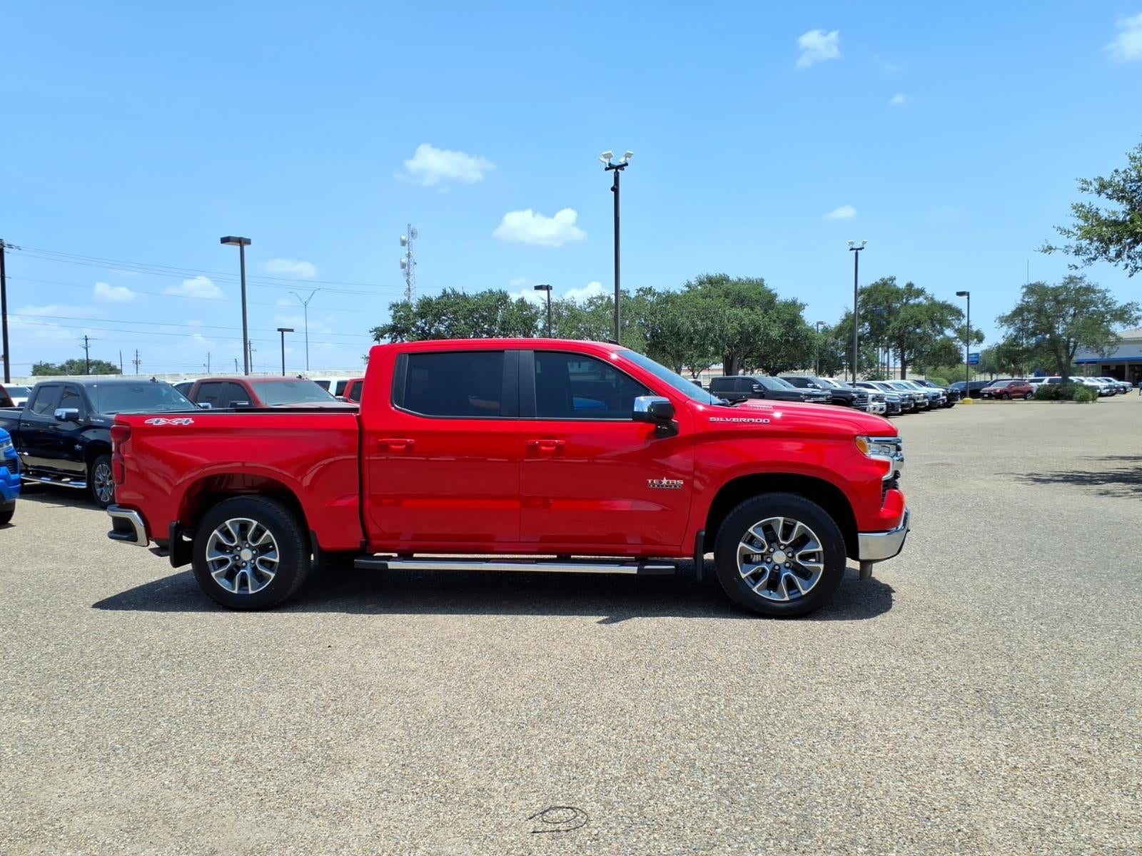 2026 Chevrolet Silverado 1500 LT - Photo 9