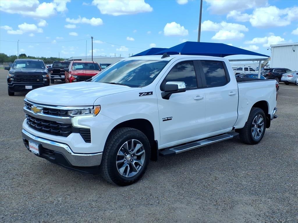 2026 Chevrolet Silverado 1500 LT photo 4