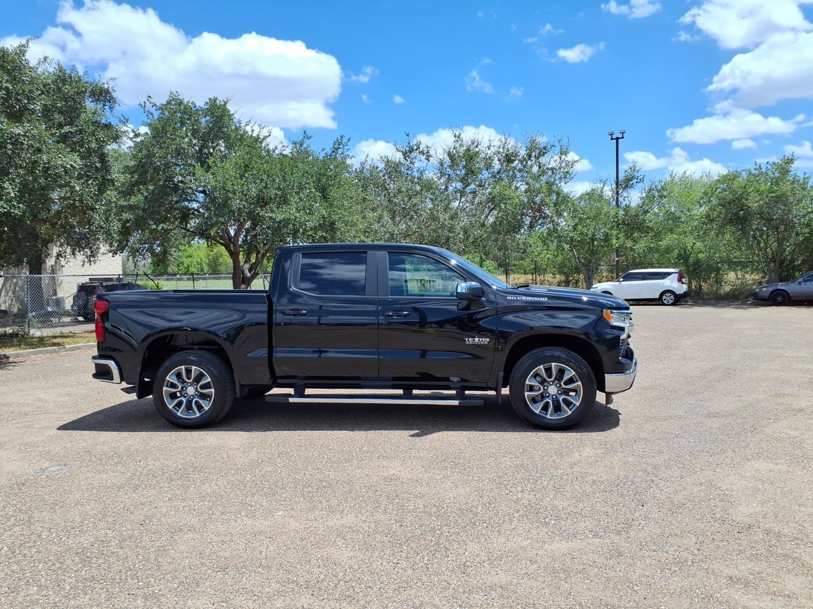 2026 Chevrolet Silverado 1500 LT - Photo 9