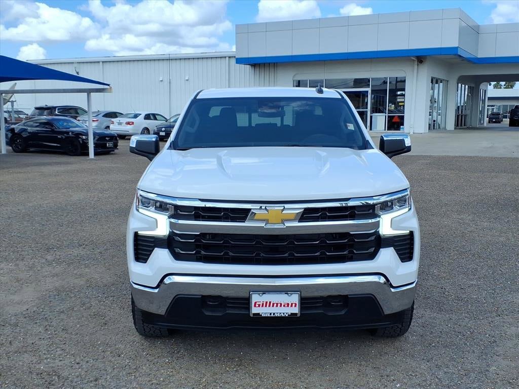 2026 Chevrolet Silverado 1500 LT photo 3