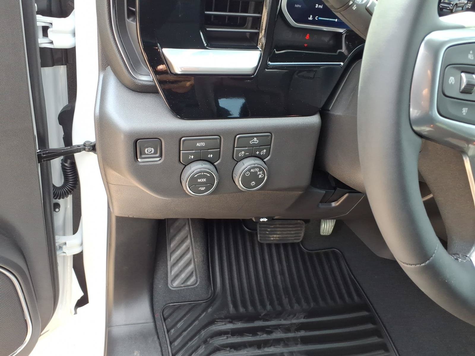 2026 Chevrolet Silverado 1500 LT - Photo 11