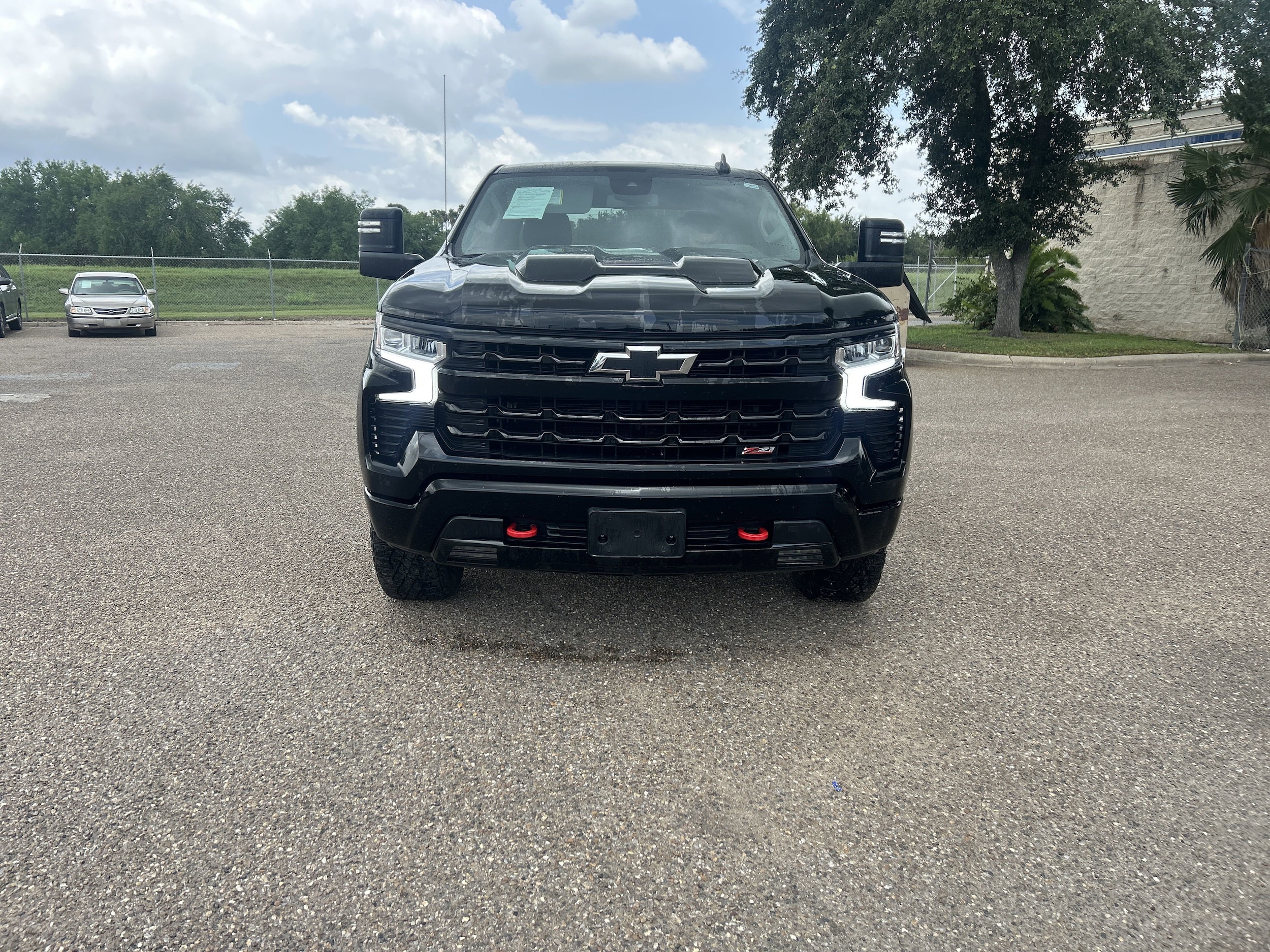 Used 2023 Chevrolet Silverado 1500 LT Trail Boss with VIN 3GCUDFED7PG118895 for sale in Harlingen, TX