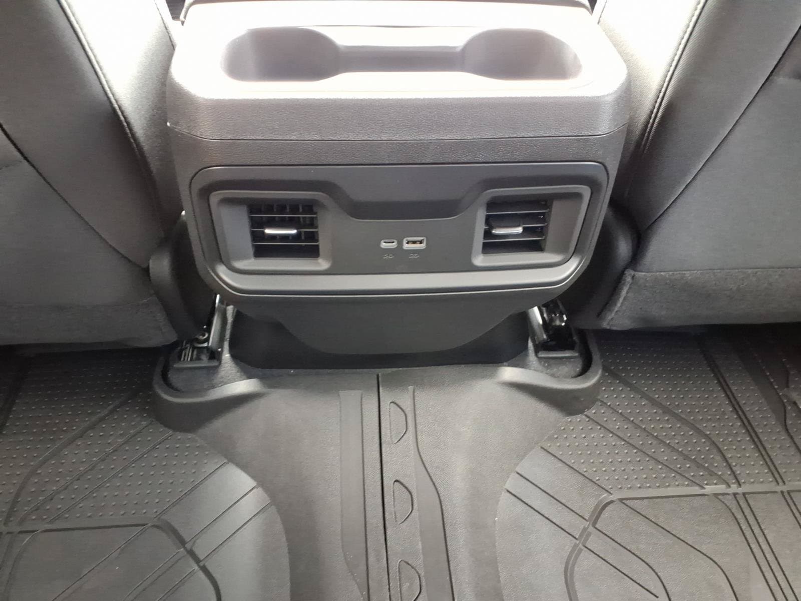 2026 Chevrolet Silverado 1500 RST - Photo 18