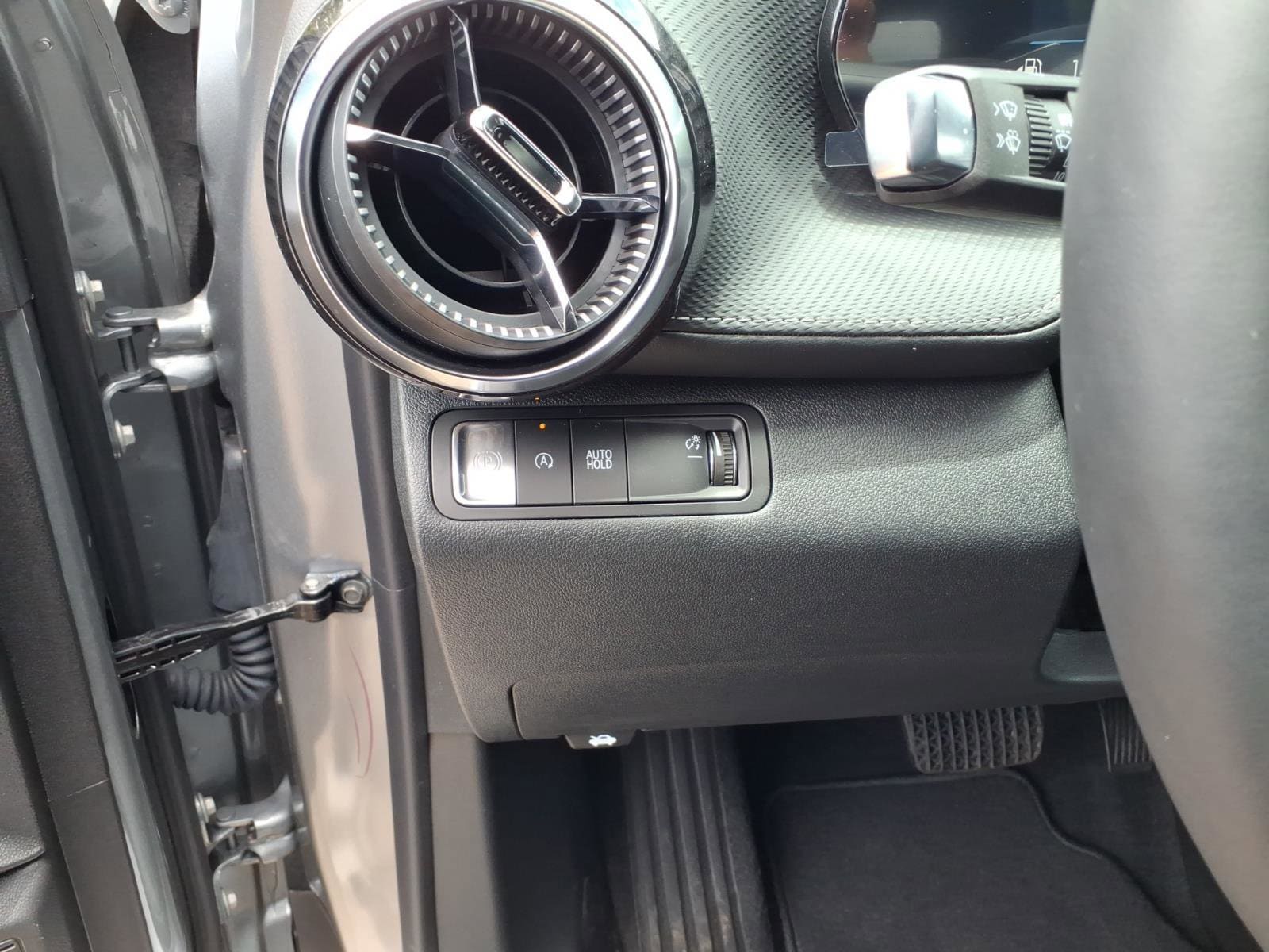 2026 Chevrolet Equinox LT - Photo 11