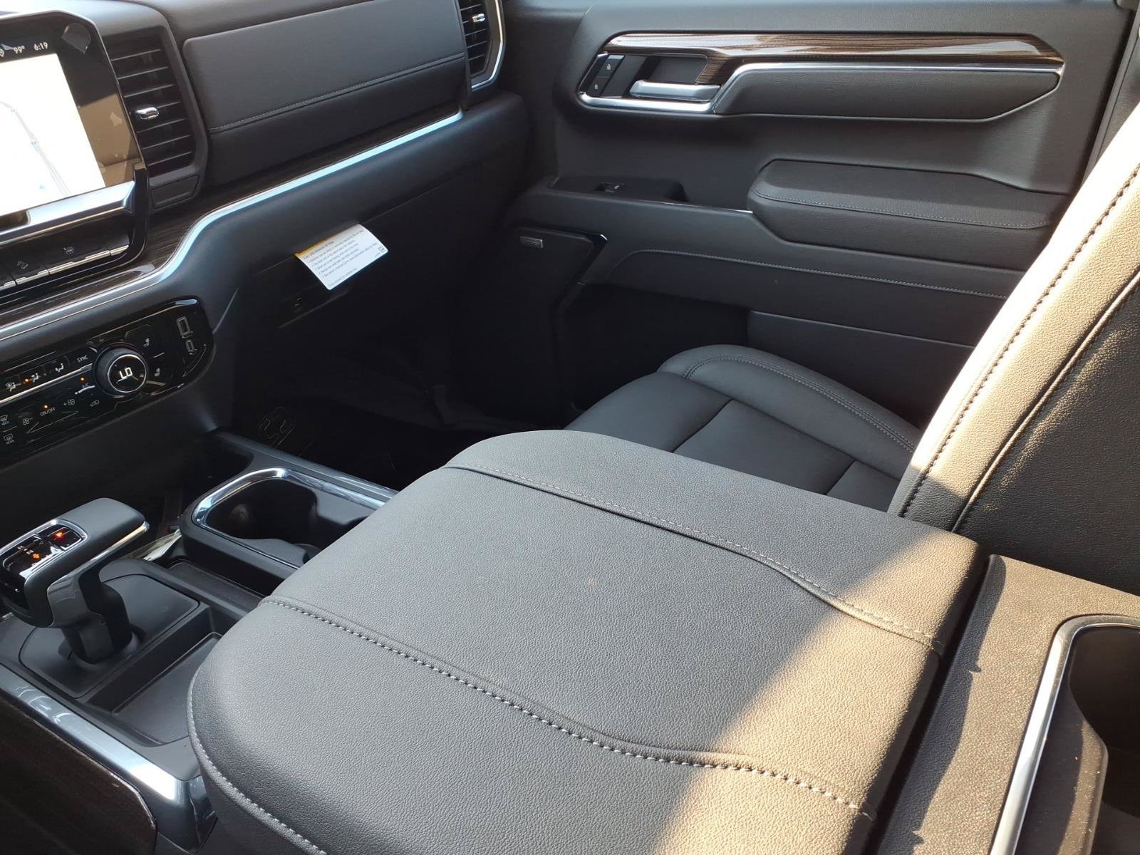 2026 Chevrolet Silverado 1500 RST - Photo 17