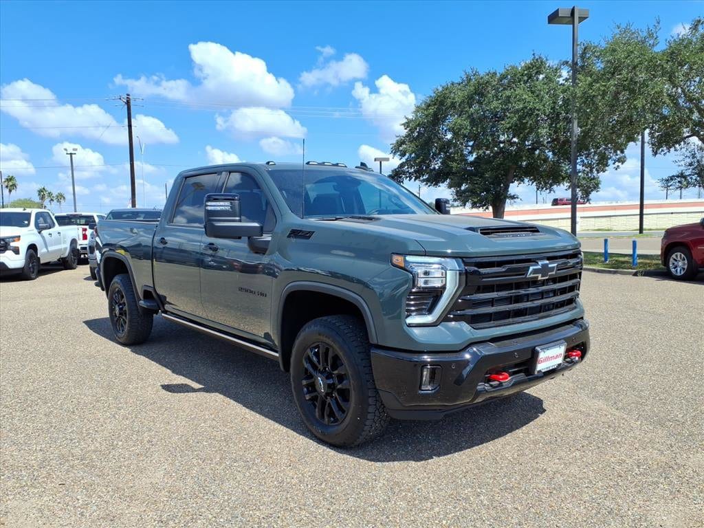 2026 Chevrolet Silverado 2500HD photo 2