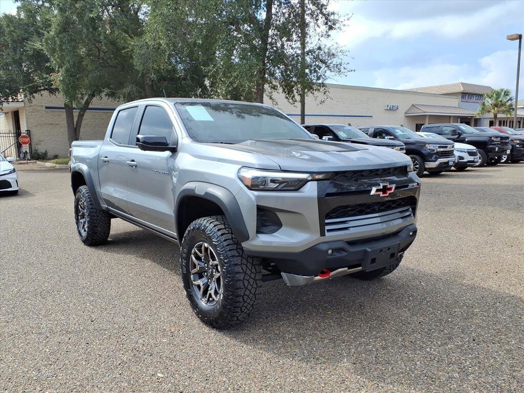 2026 Chevrolet Colorado ZR2 photo 3