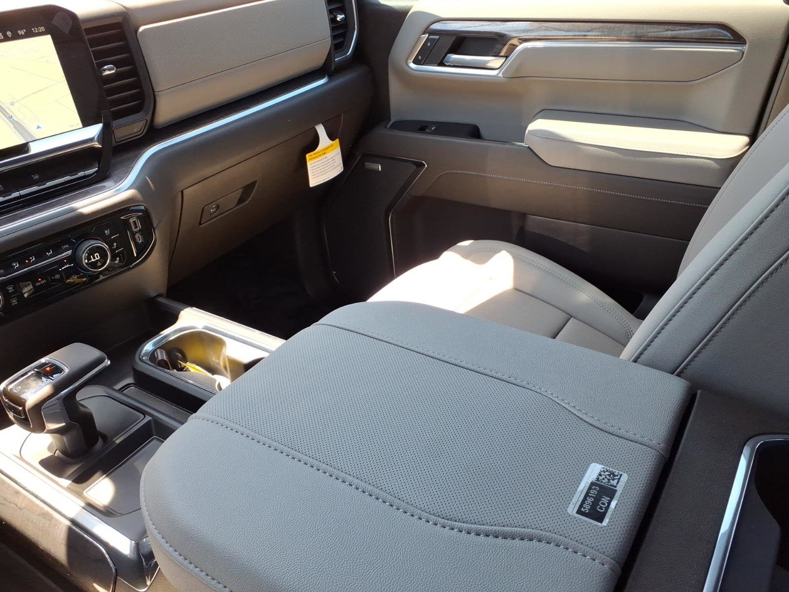 2026 Chevrolet Silverado 1500 LTZ - Photo 17