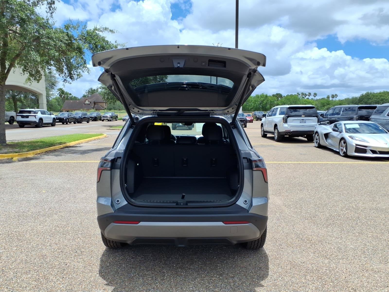 2026 Chevrolet Equinox LT - Photo 20