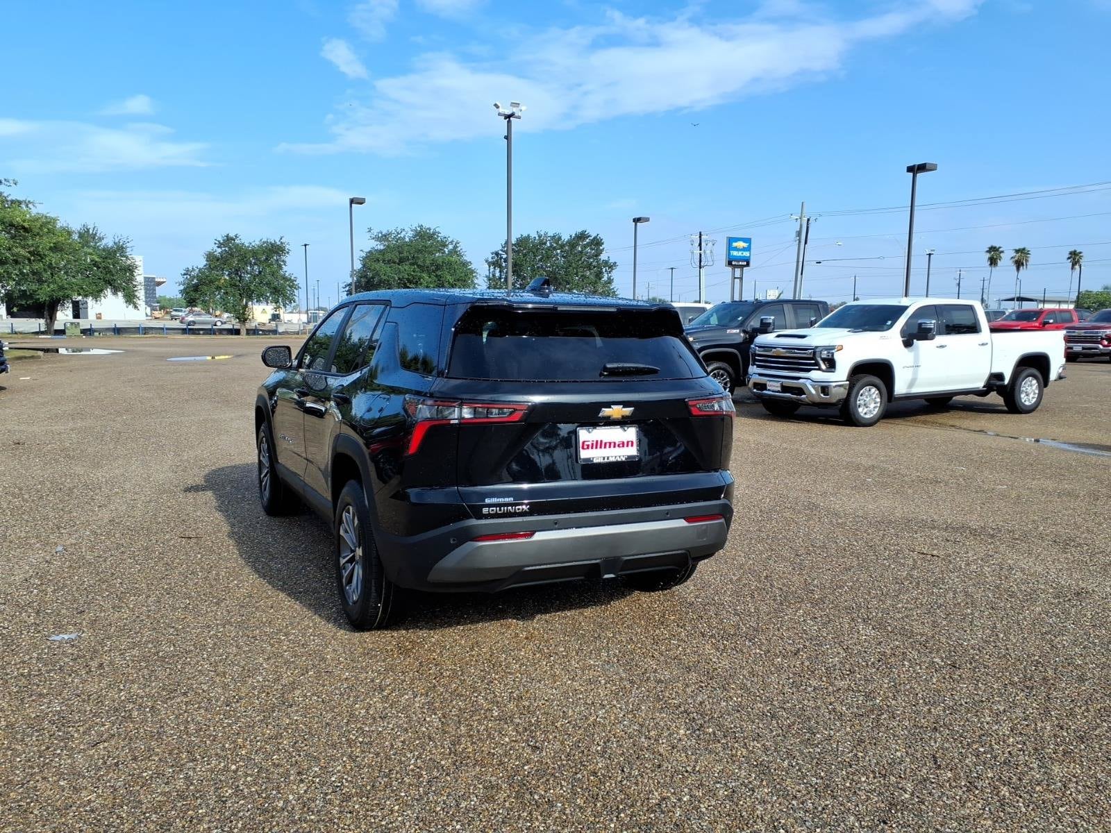 2027 Chevrolet Equinox LT - Photo 6