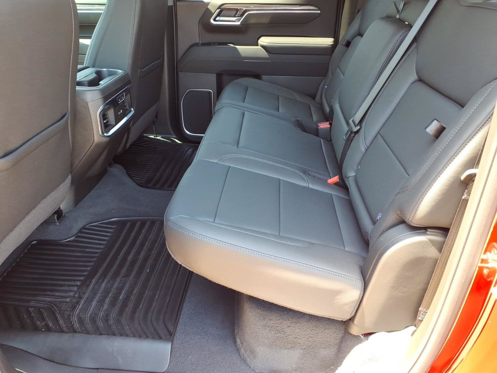 2026 Chevrolet Silverado 1500 LTZ - Photo 18