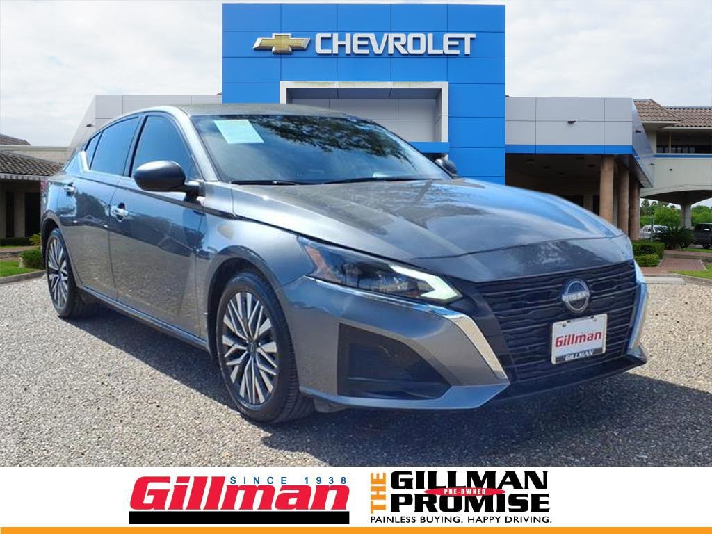 2024 Nissan Altima SV's photo