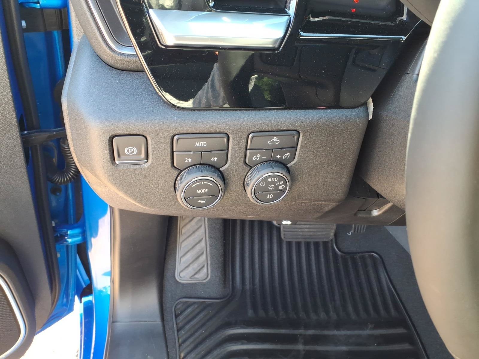 2026 Chevrolet Silverado 1500 RST - Photo 11