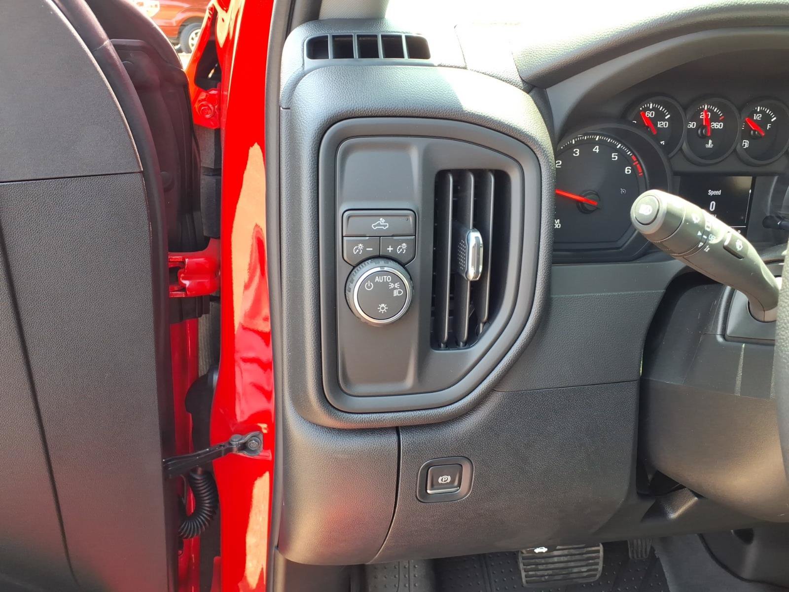 2026 Chevrolet Silverado 1500 Custom - Photo 11
